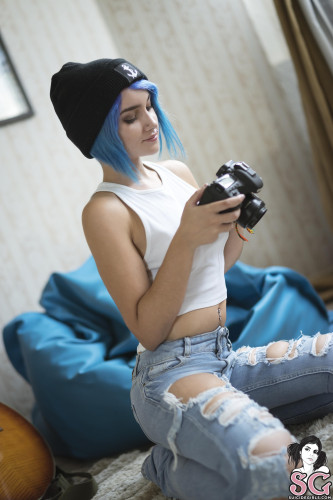 Alt model Mimo posing for the Suicide Girls photo set "Life Is Strange"