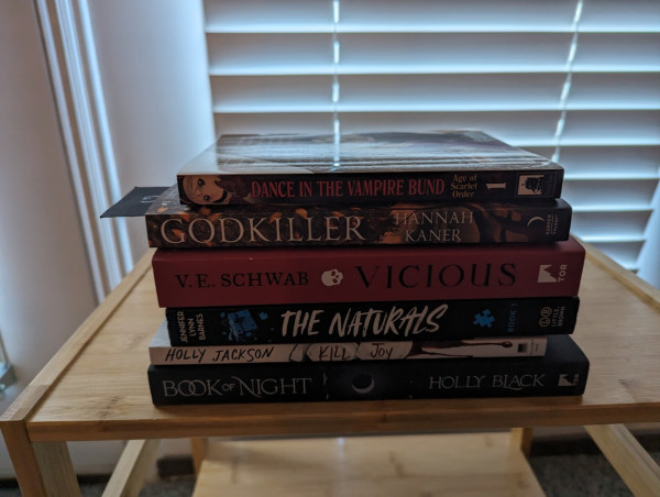 Book haul with Dance in the Vampire Bund vol 1, Godkiller, Vicious, The Naturals, Kill Joy and Book of Night