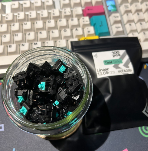 switchey for a keyboard in a jar