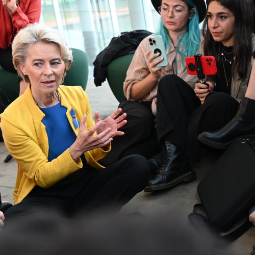 A photo with President von der Leyen talking with young people during the State of the Union address in 2022.