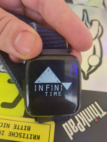 Pinetime only displaying the infinitime logo