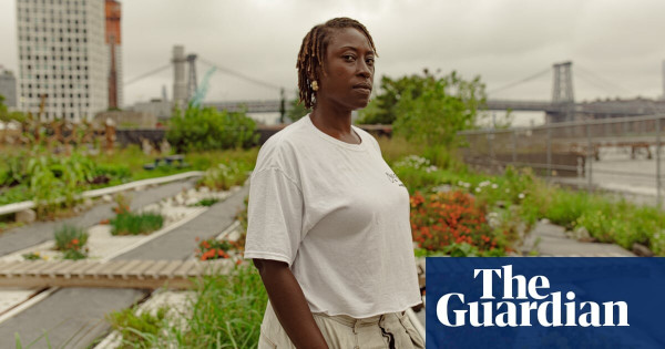 Yemi Amu, founder of New York City’s first outdoor aquaponics farm, combines growing fish and growing plants without soil, and teaches residents its benefits