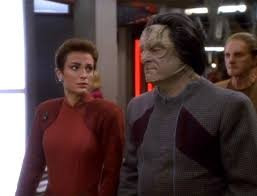 Kira and Cardassian accused of being a war criminal walking on the promenade 