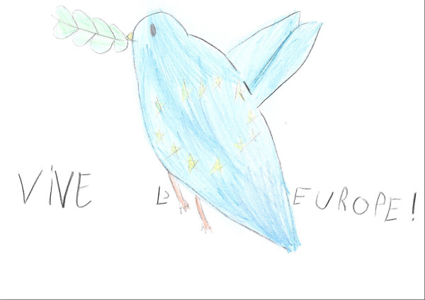 A drawing made with pencils depicting a stylised blue dove with an olive branch in its beak. On its body, the stars of the EU flag.  

In the centre, crossing the bird, the text: “Vive l’Europe” (Translation: Long live Europe). 