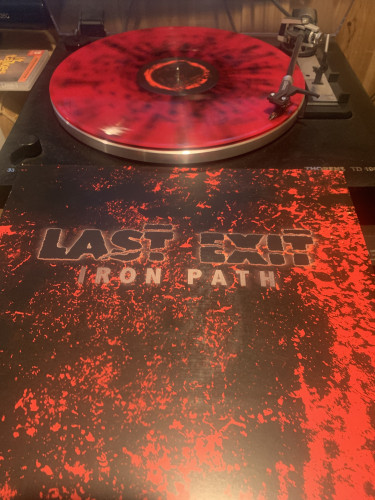 Lay Exit on the turntable 