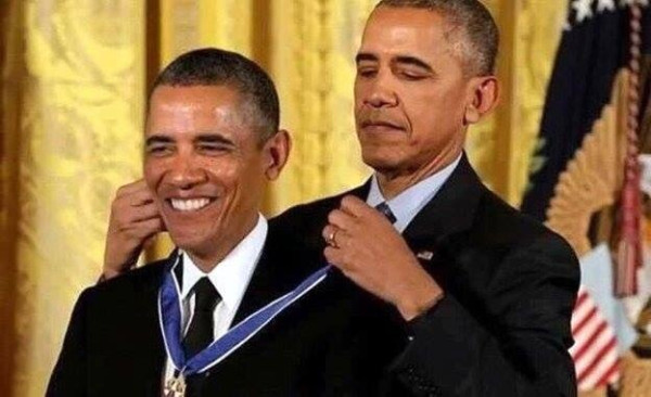 Obama awarding a duplicate of himself an award meme 